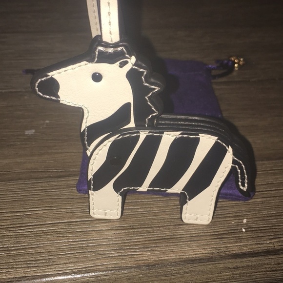 Tory Burch Zooey Zebra key chain. - Picture 5 of 8